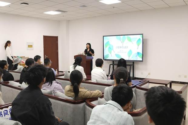 https://www.xxmu.edu.cn/__local/6/9A/A9/C9EB6DF2B9A54FD12A7D9D9FD98_F51D83BB_B99E7.png